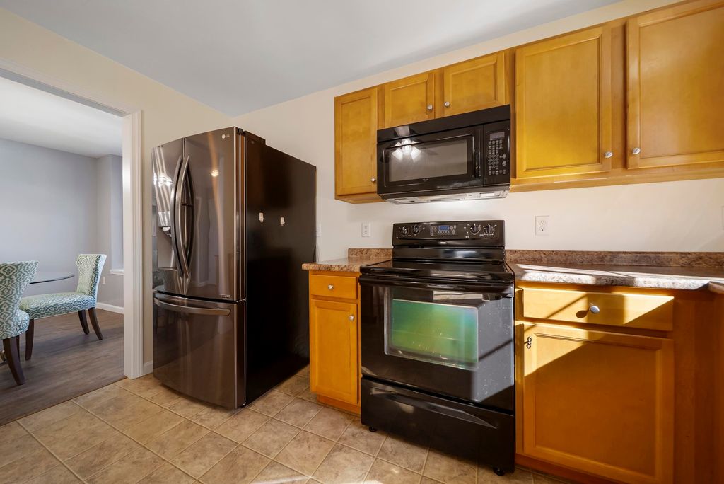 Photo of 285 University Circle, Hooksett, NH 03106 (MLS # 5060265)