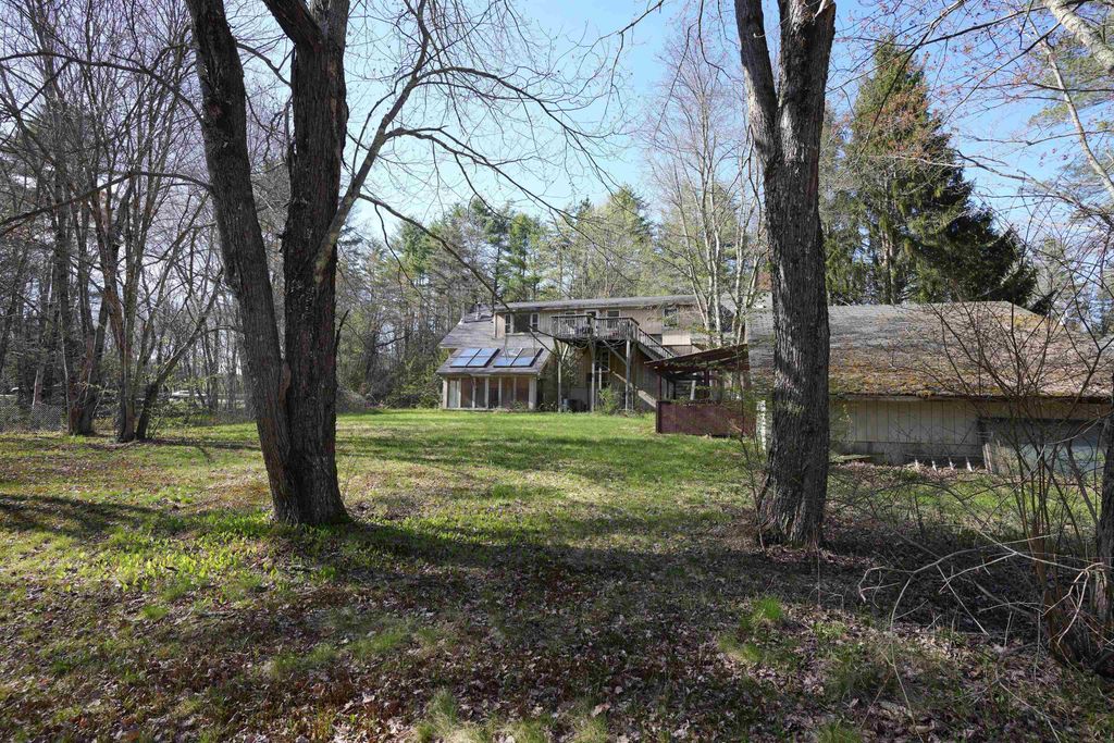 Photo of 527 Clinton Street, Bow, NH 03304 (MLS # 5039773)