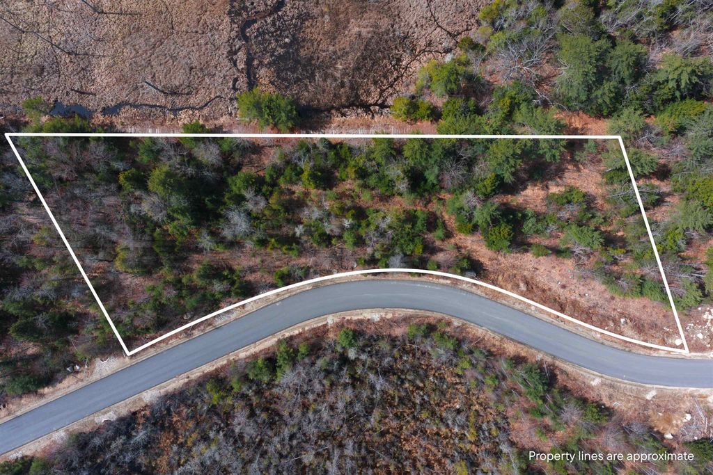 Photo of 3 Wellington Court #22, Ossipee, NH 03864 (MLS # 5085028)