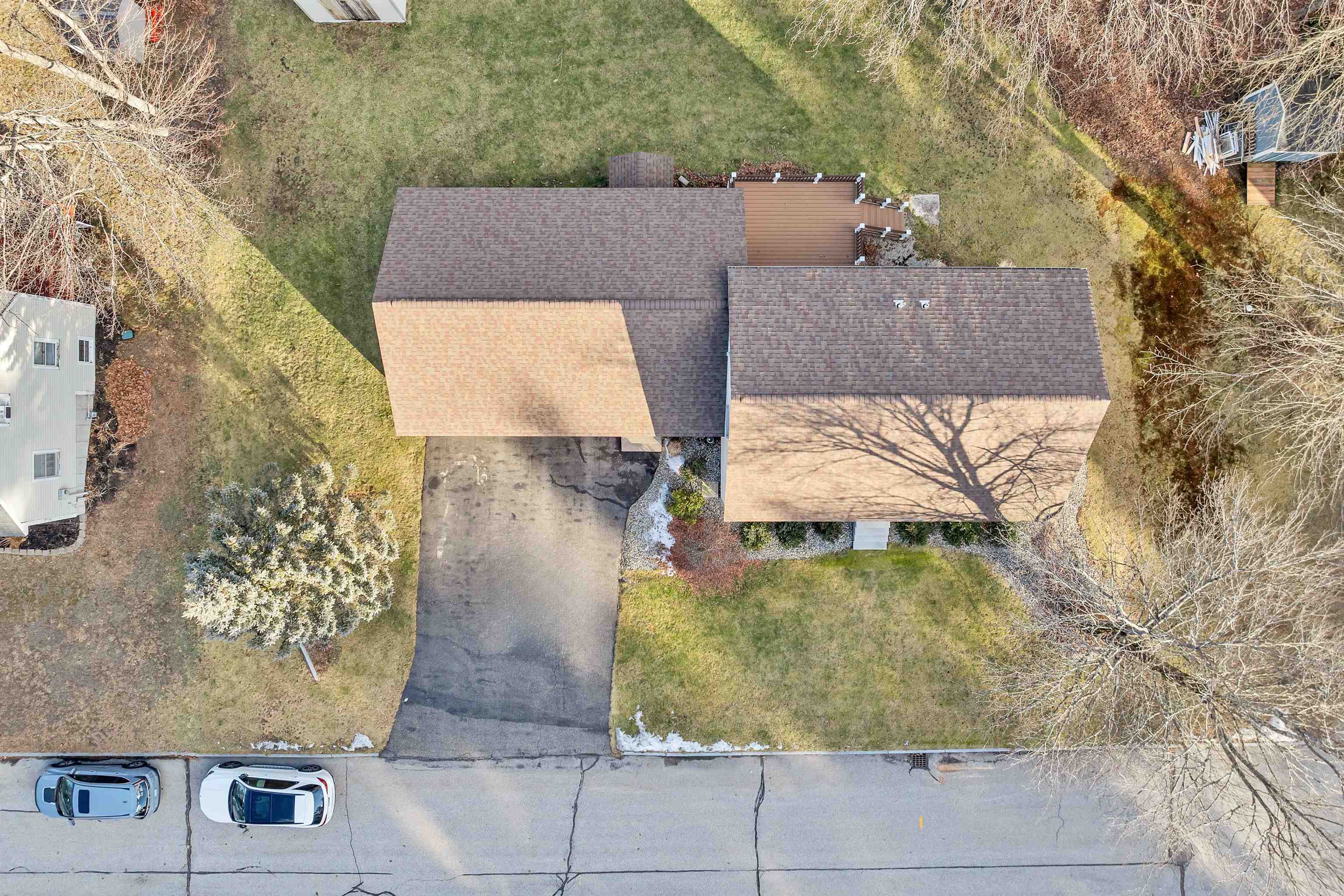 Concord, New Hampshire 03303, United States, 3 Bedrooms Bedrooms, ,2 BathroomsBathrooms,Residential,Pending,22651