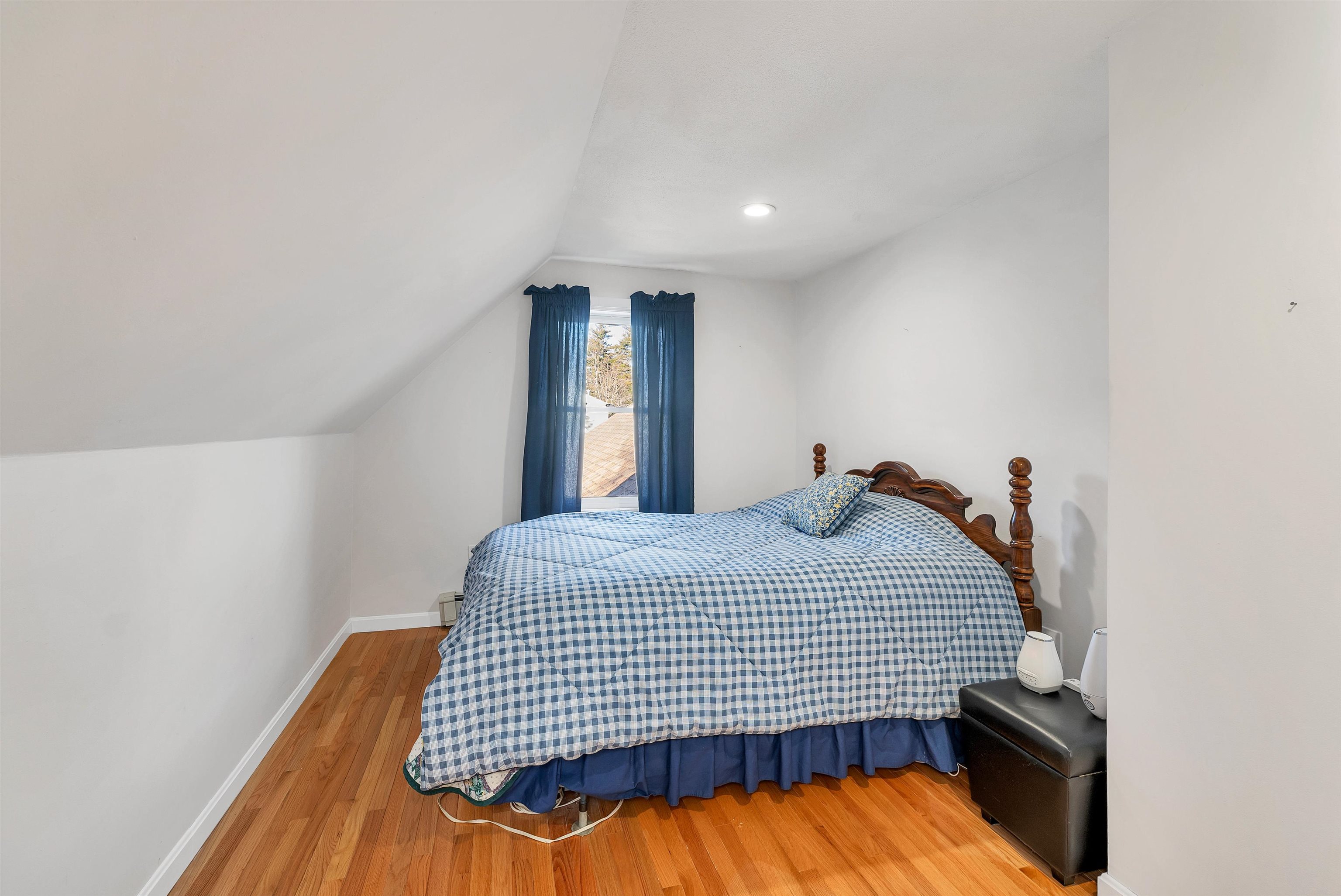 Concord, New Hampshire 03303, United States, 3 Bedrooms Bedrooms, ,2 BathroomsBathrooms,Residential,Pending,22651