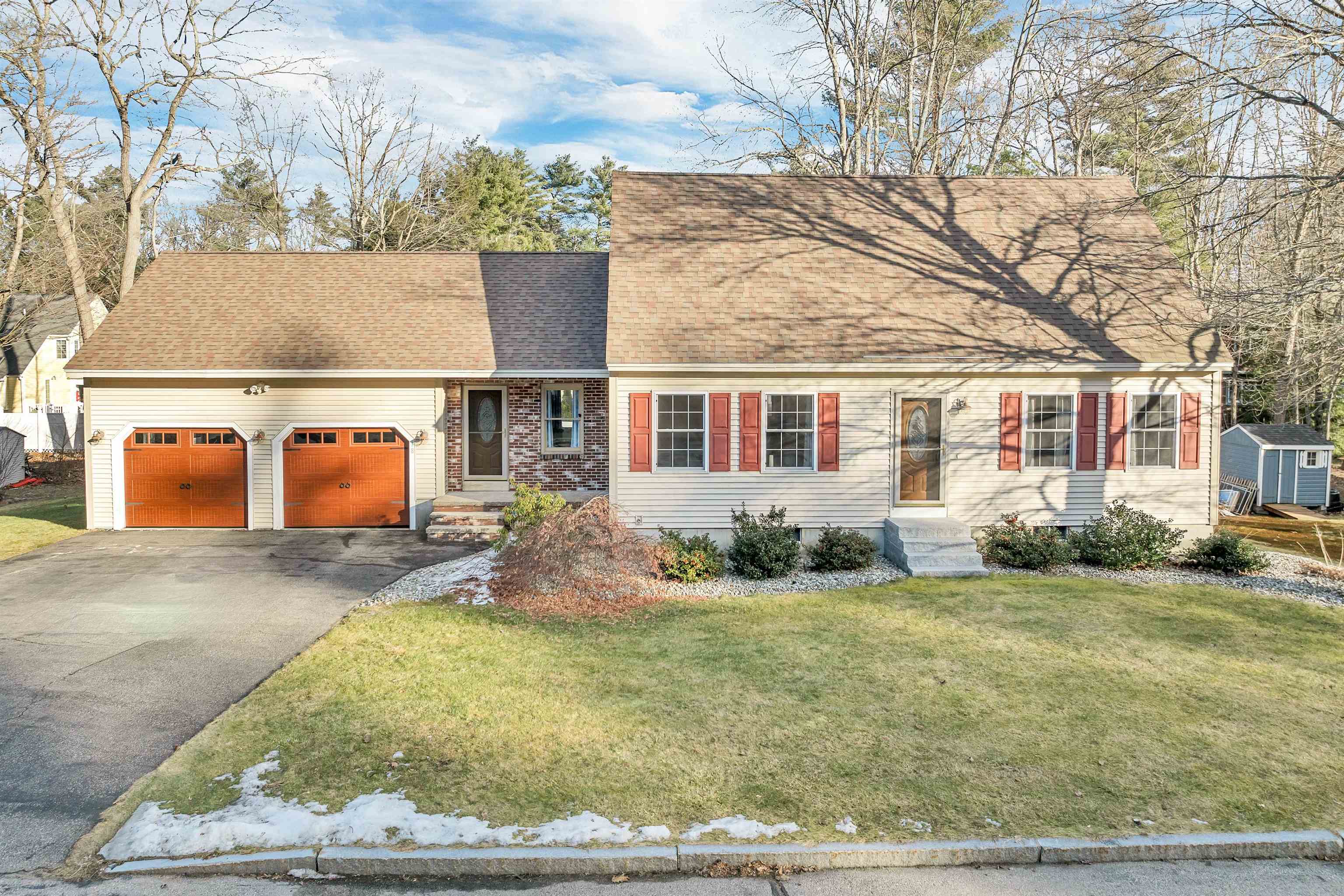 Concord, New Hampshire 03303, United States, 3 Bedrooms Bedrooms, ,2 BathroomsBathrooms,Residential,Pending,22651