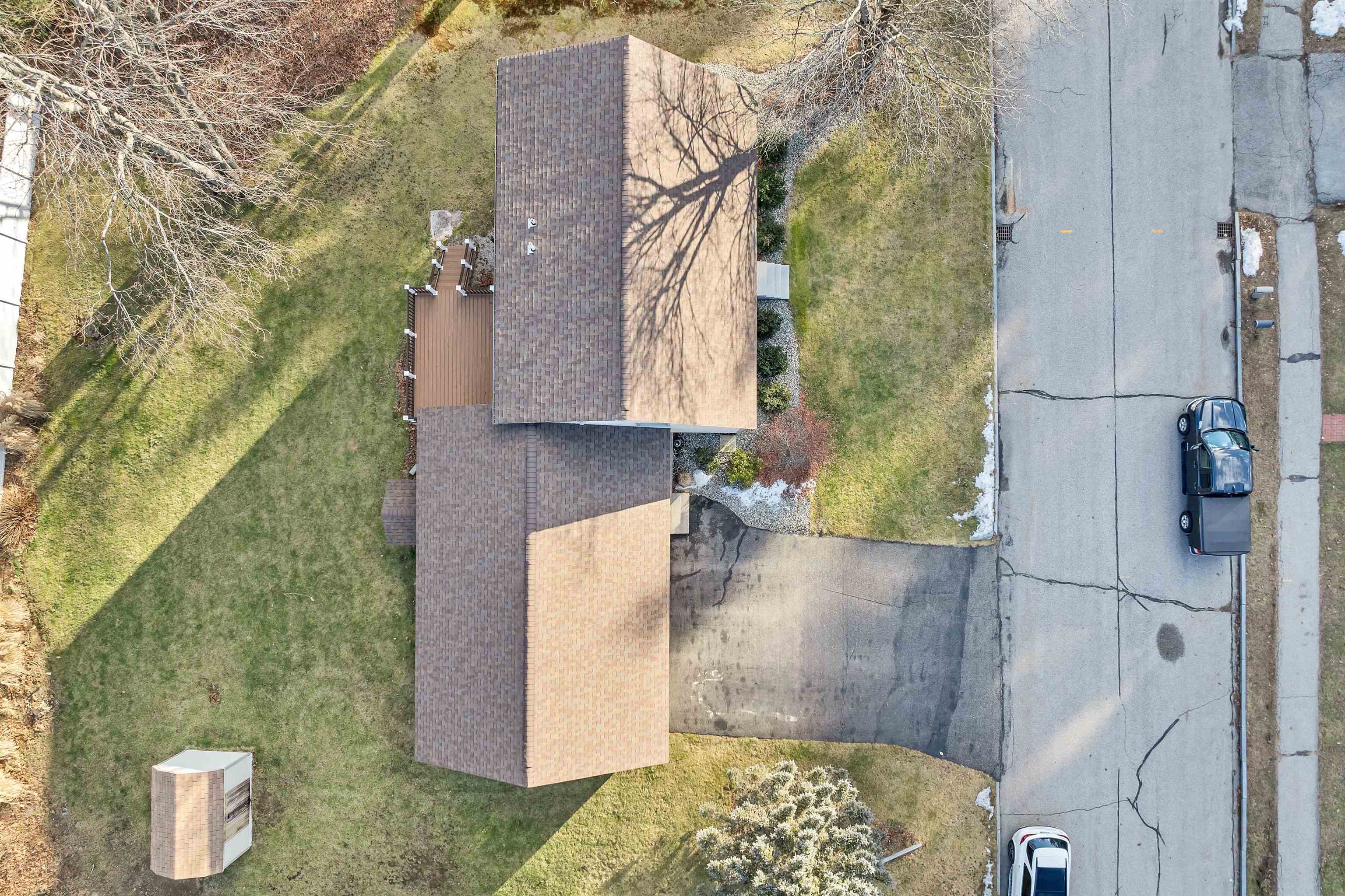 Concord, New Hampshire 03303, United States, 3 Bedrooms Bedrooms, ,2 BathroomsBathrooms,Residential,Pending,22651