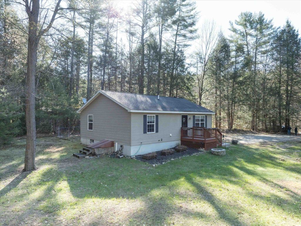 Photo of 22 Deans Landing, Chesterfield, NH 03443 (MLS # 5085611)