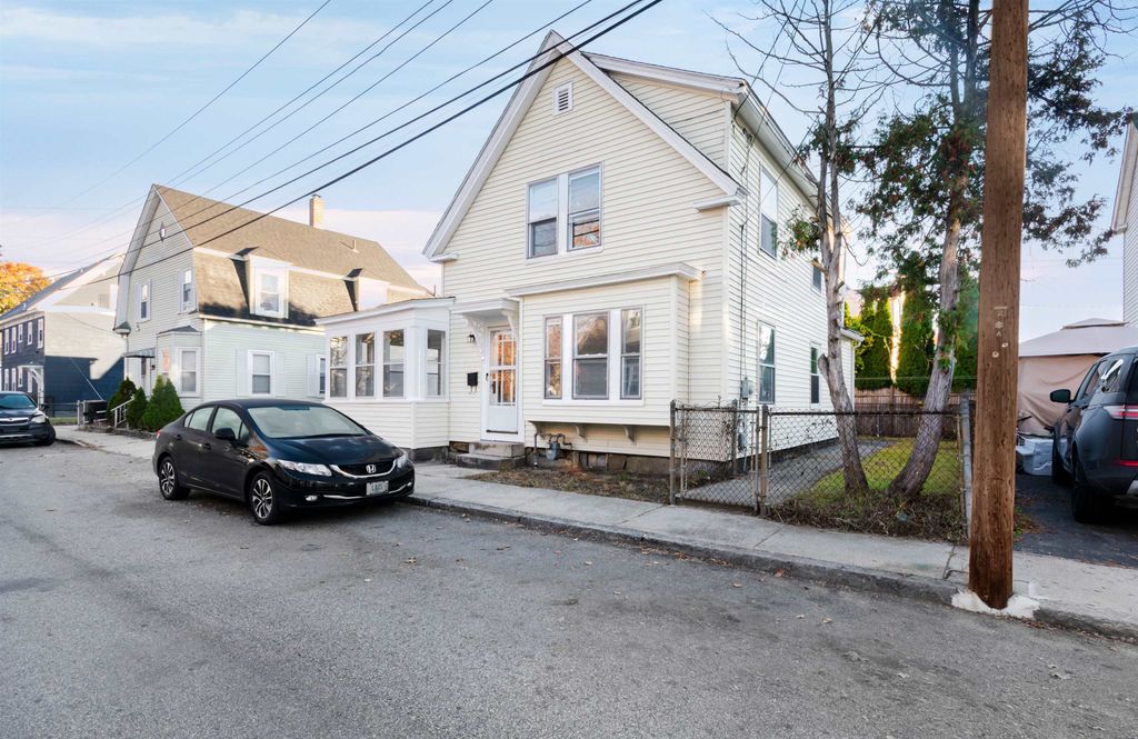 Photo of 4 Badger Street, Nashua, NH 03060 (MLS # 5067542)