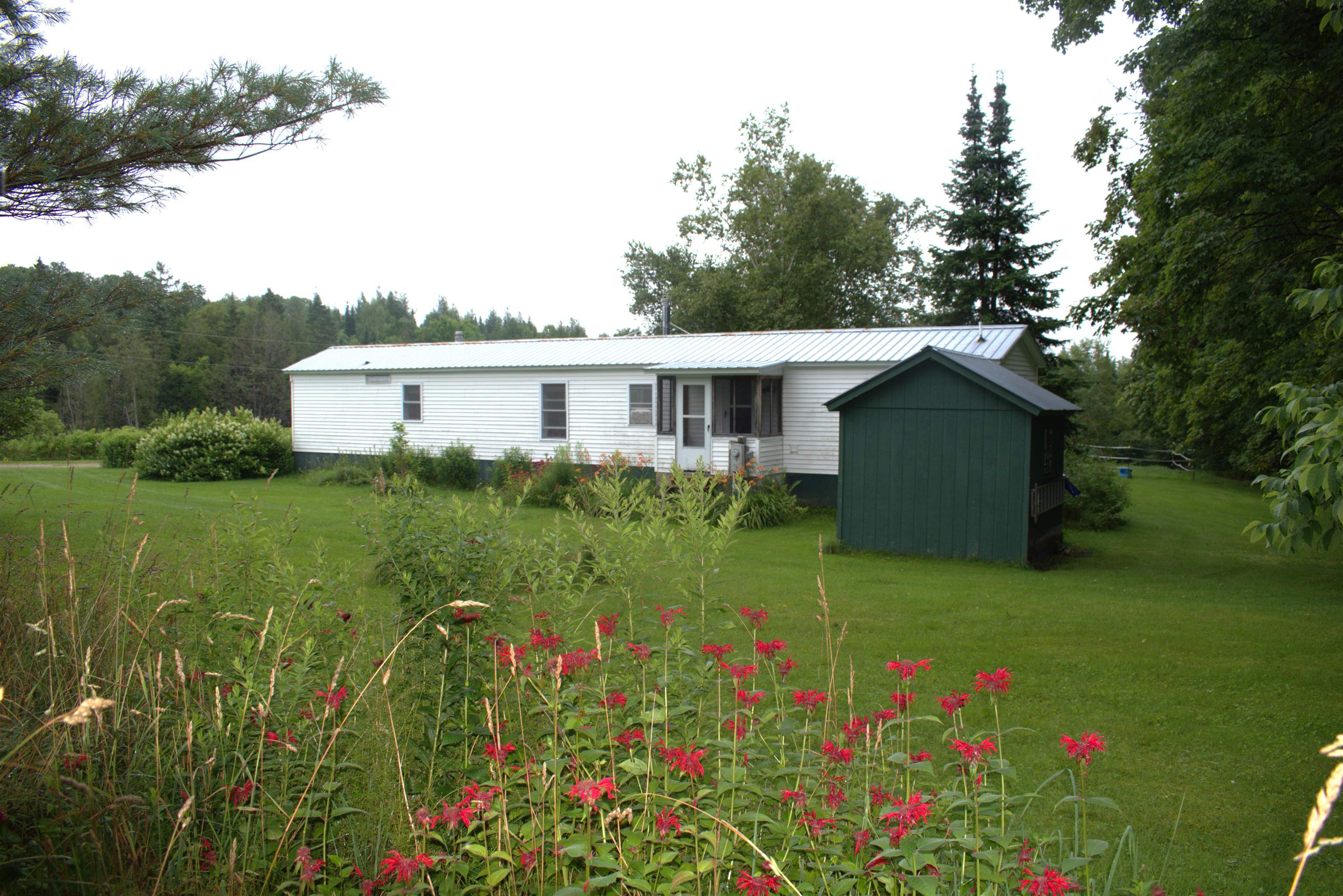 84 Apple Tree Lane