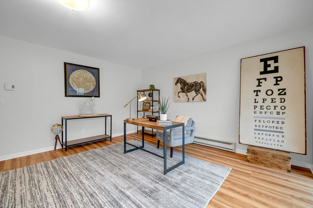 Photo of 131 Court Street #17, Exeter, NH 03833 (MLS # 5082755)