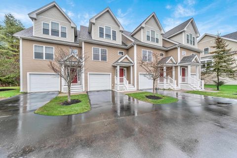 Photo of 131 Court Street #17, Exeter, NH 03833 (MLS # 5082755)