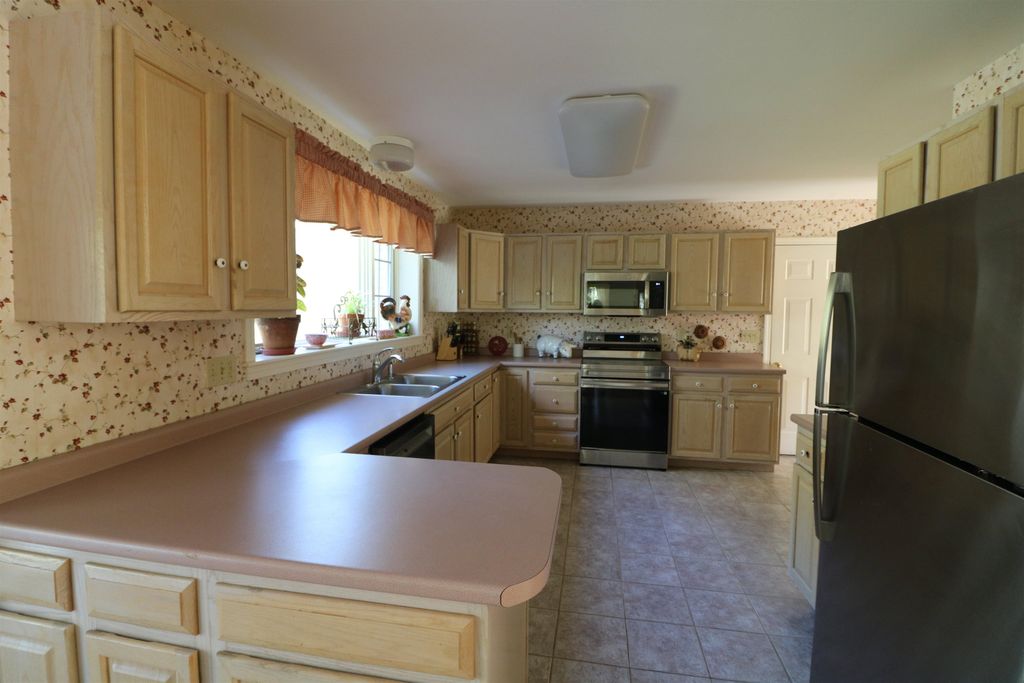 Photo of 2 Blue Heron Drive, Dover, NH 03820 (MLS # 5087448)