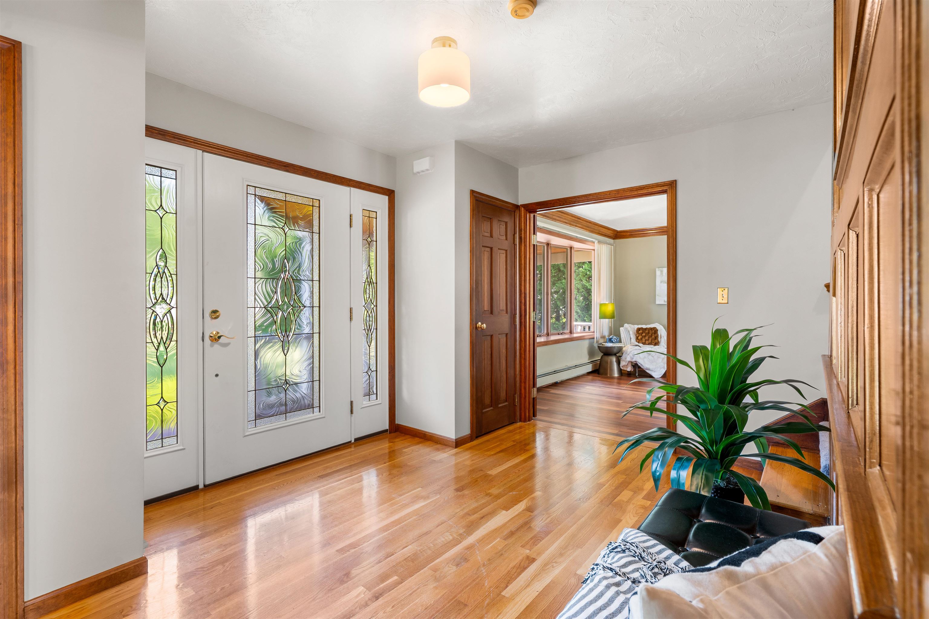 10 Roy Drive