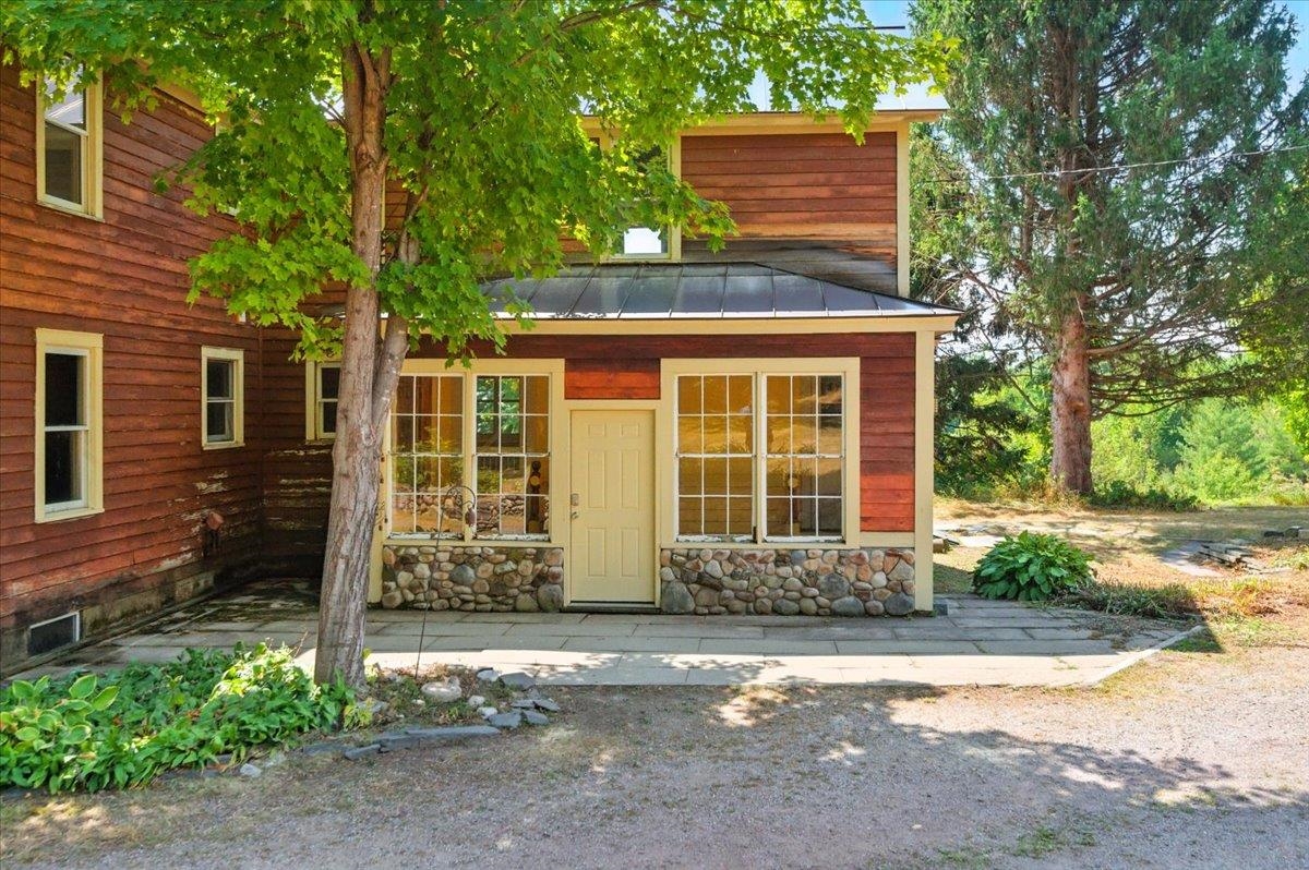 46 Indian Point Road