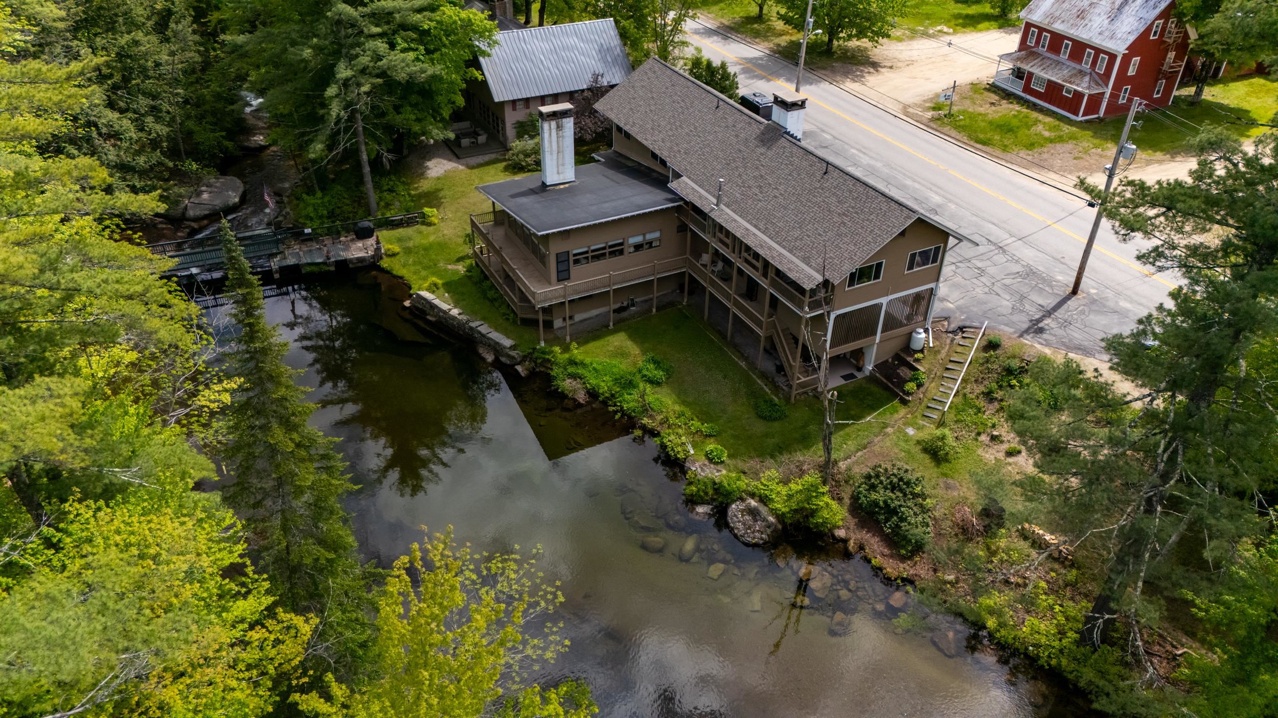 689 KEARSARGE Road 3
