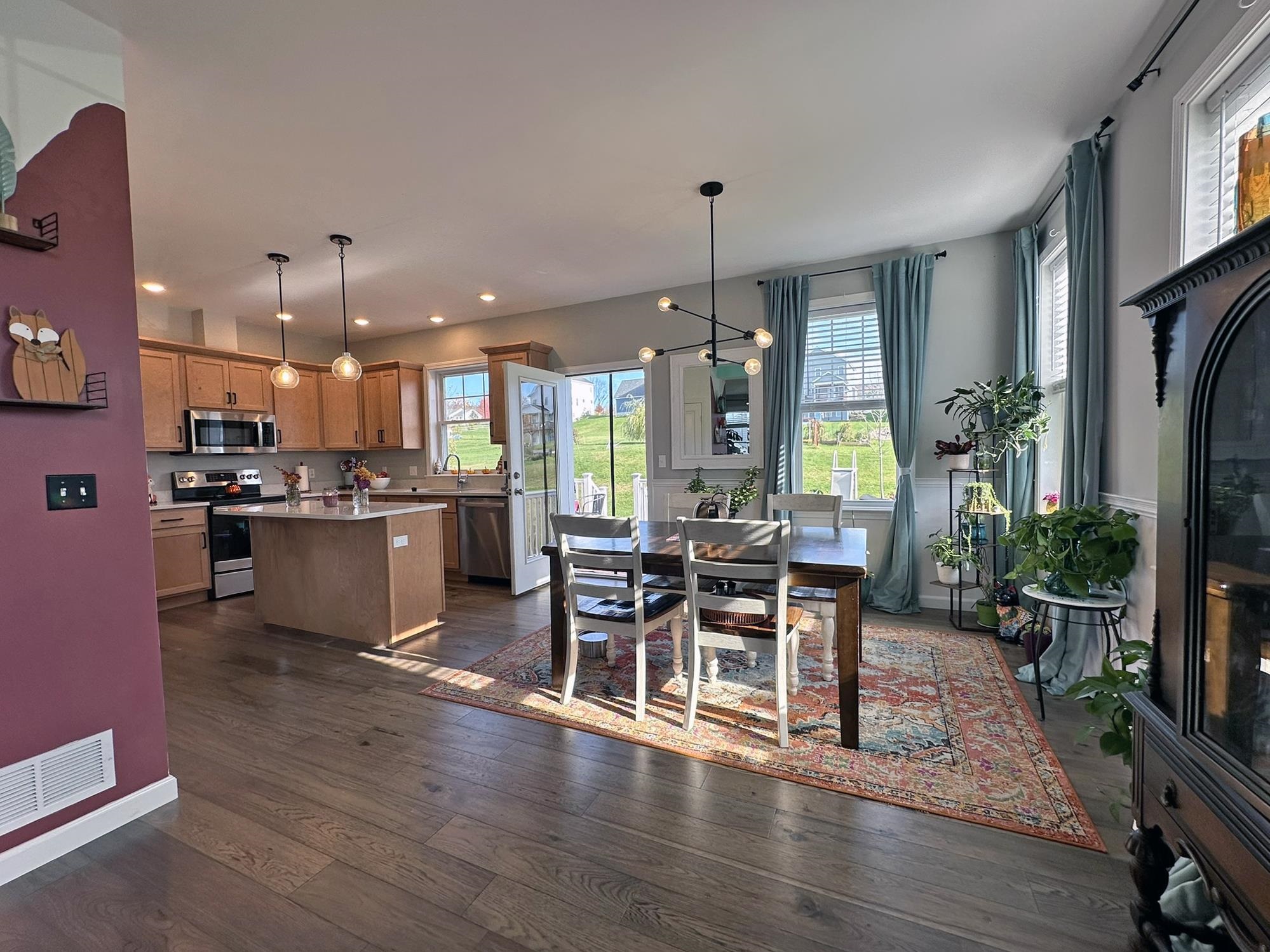 166 Horseshoe Circle