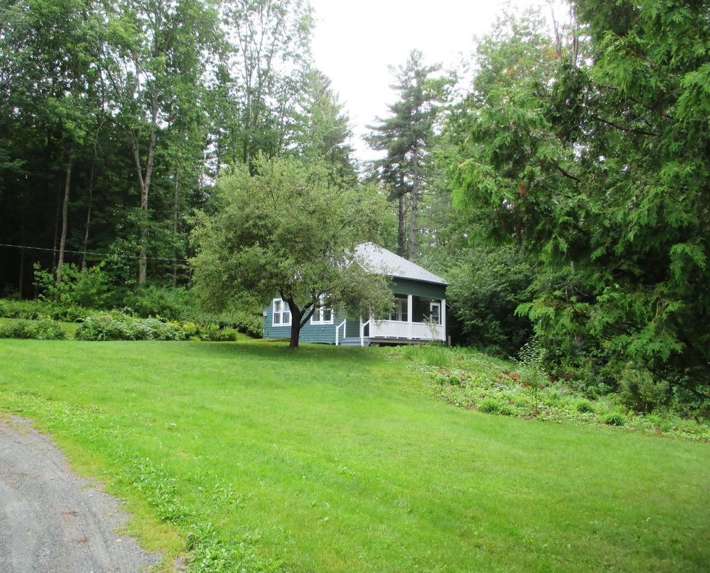 Photo of 38 Berkley Street #B, Bethlehem, NH 03574 (MLS # 5081303)