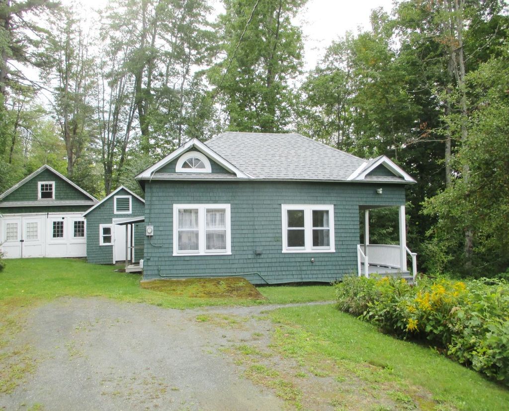 Photo of 38 Berkley Street #B, Bethlehem, NH 03574 (MLS # 5081303)