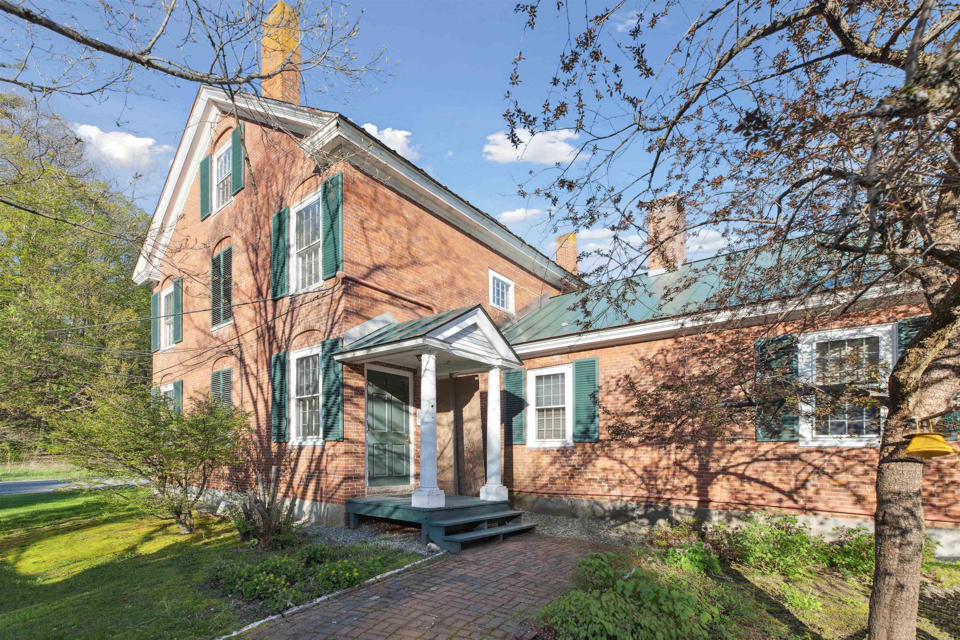 694 Quechee Main Street