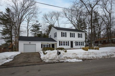 Photo of 16 Emerson Road, Nashua, NH 03062 (MLS # 5078108)