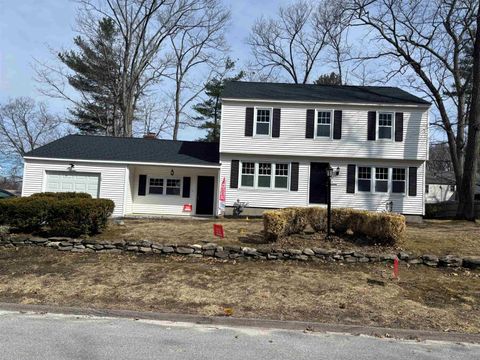 Photo of 16 Emerson Road, Nashua, NH 03062 (MLS # 5078108)