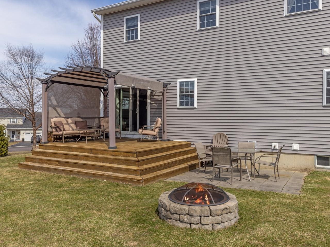 98 Hunting Ridge Lane