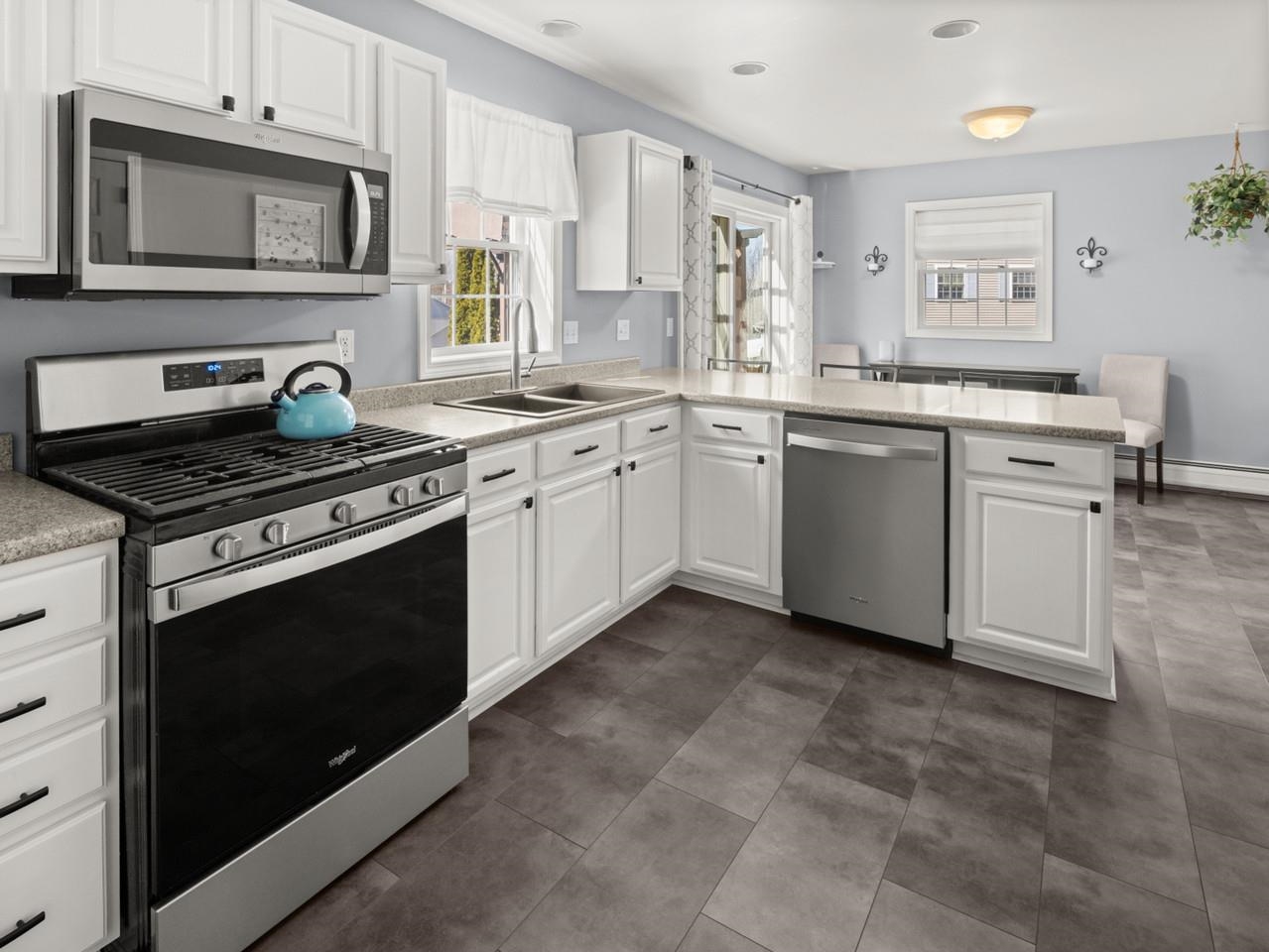 98 Hunting Ridge Lane