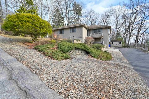 Photo of 387 Harrison Street, Manchester, NH 03104 (MLS # 5081251)