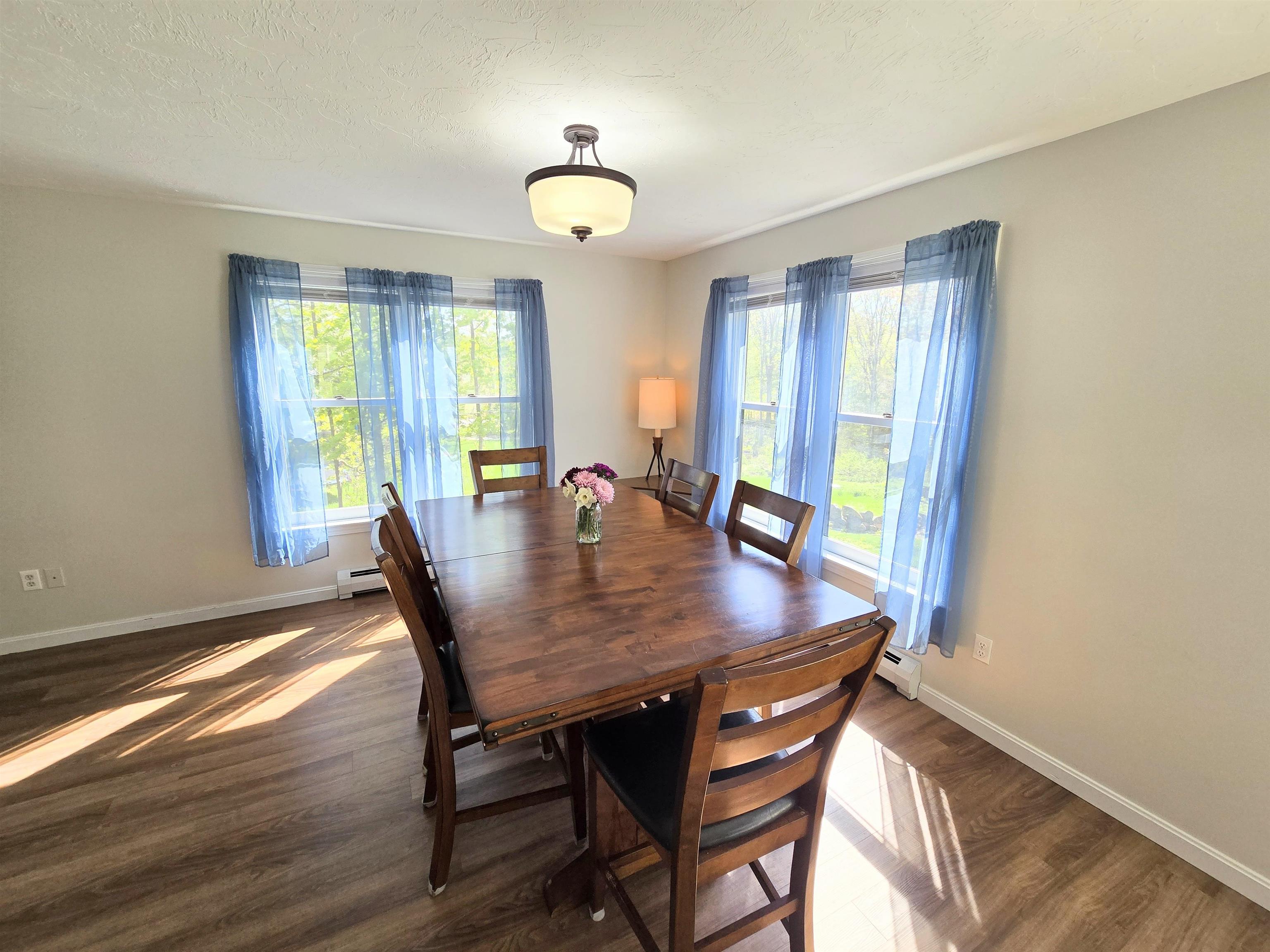 Northwood, New Hampshire 03261, United States, 3 Bedrooms Bedrooms, ,2 BathroomsBathrooms,Residential,Pending,130320