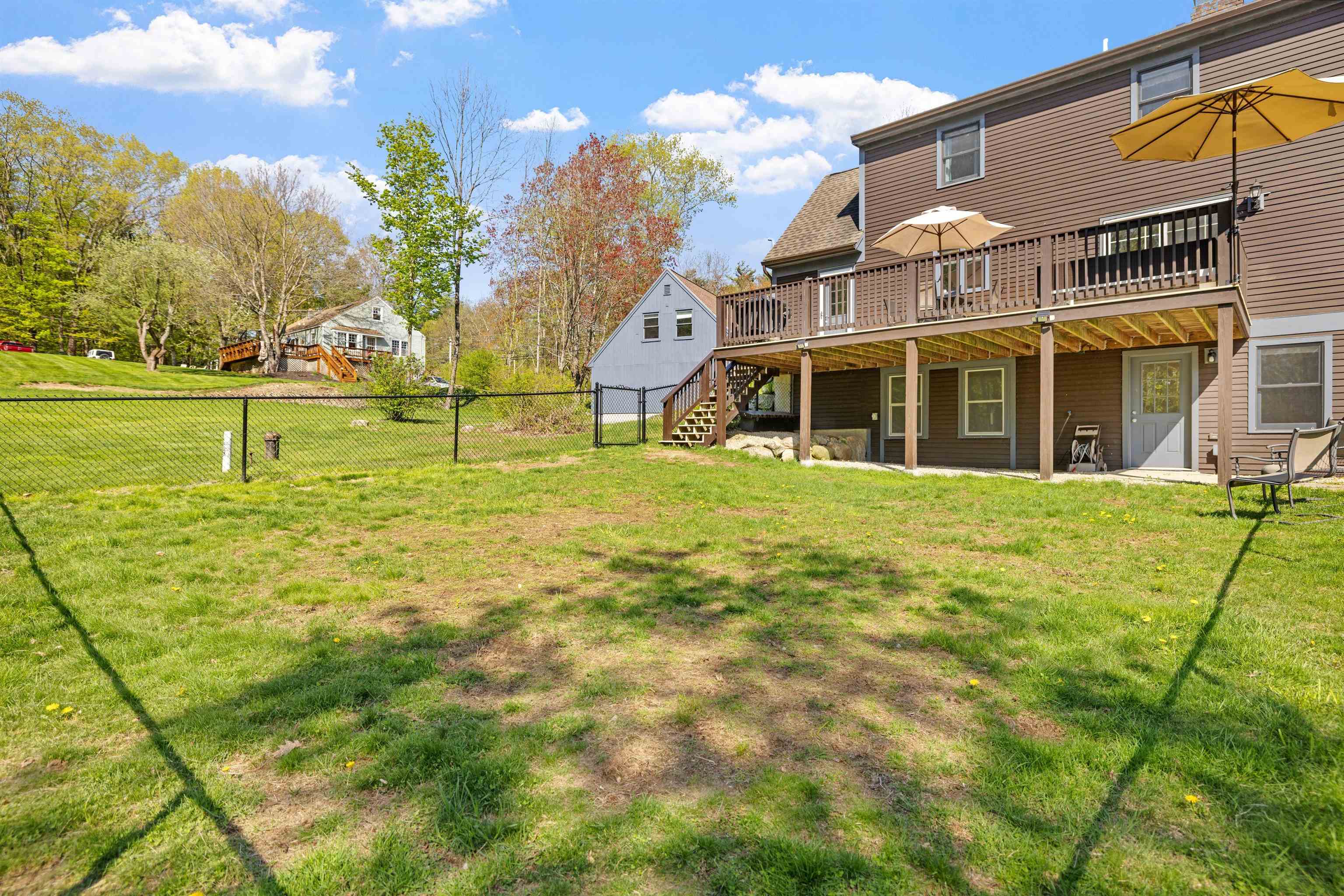 Northwood, New Hampshire 03261, United States, 3 Bedrooms Bedrooms, ,2 BathroomsBathrooms,Residential,Pending,130320