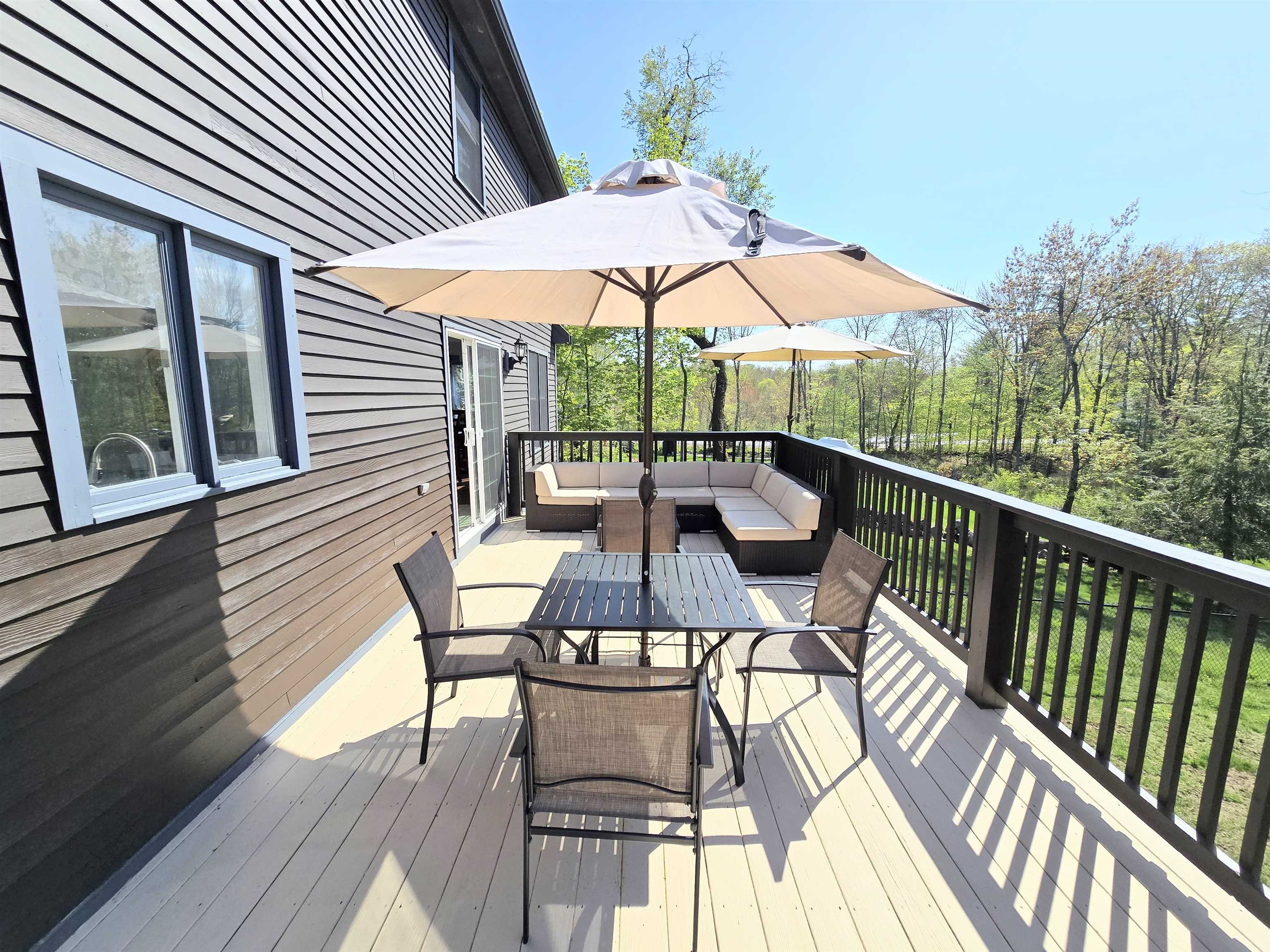 Northwood, New Hampshire 03261, United States, 3 Bedrooms Bedrooms, ,2 BathroomsBathrooms,Residential,Pending,130320