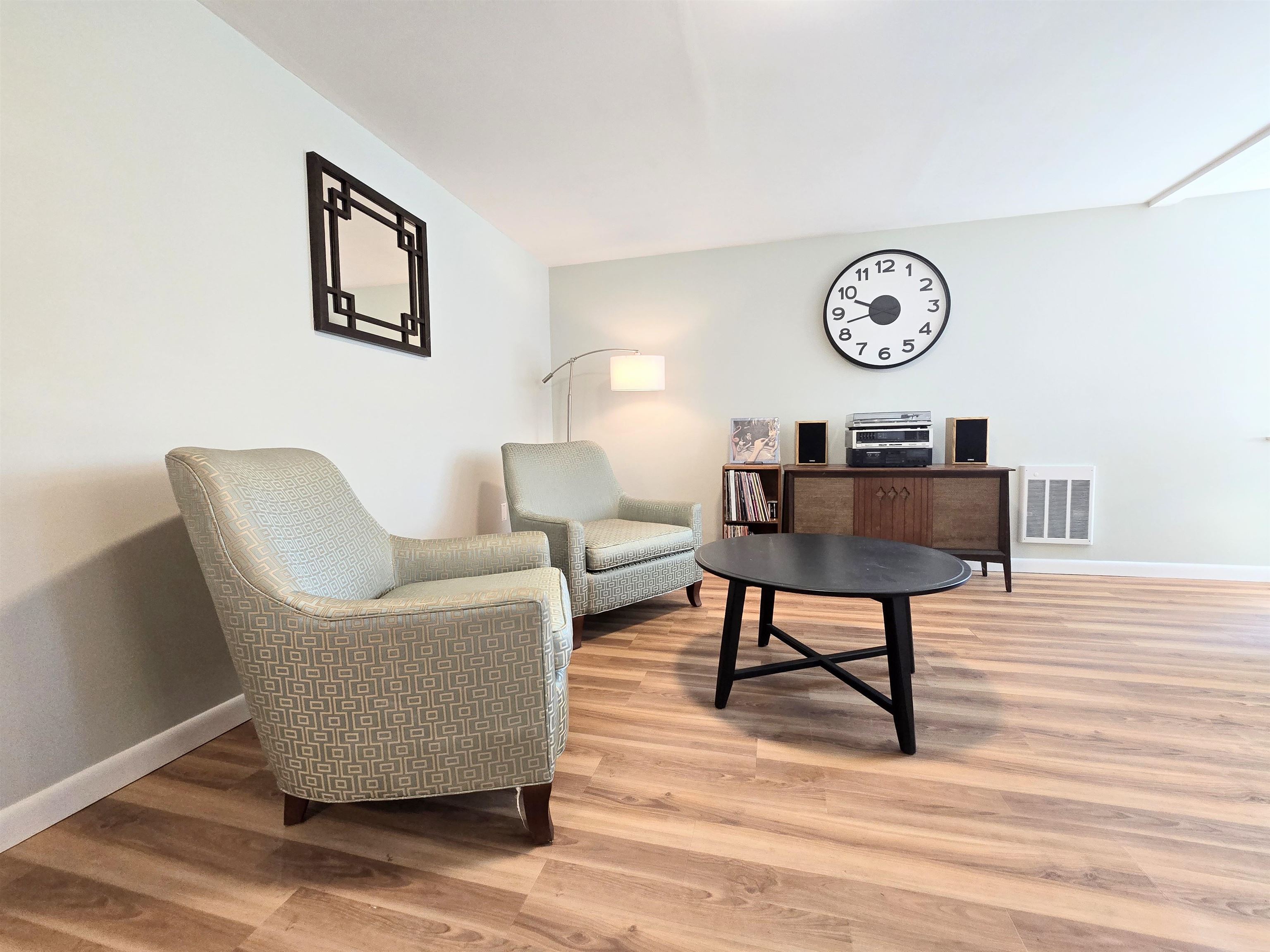 Northwood, New Hampshire 03261, United States, 3 Bedrooms Bedrooms, ,2 BathroomsBathrooms,Residential,Pending,130320