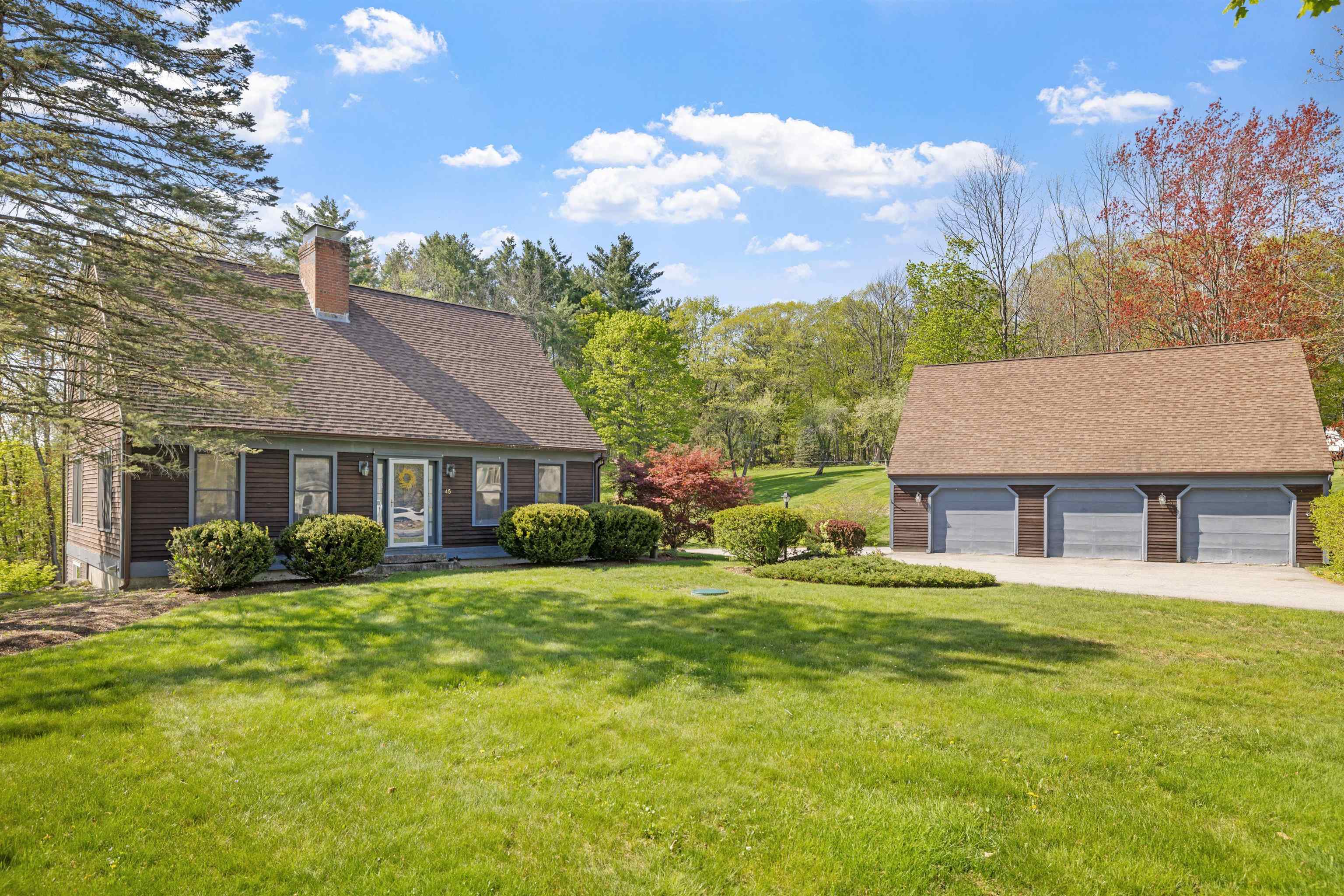 Northwood, New Hampshire 03261, United States, 3 Bedrooms Bedrooms, ,2 BathroomsBathrooms,Residential,Pending,130320