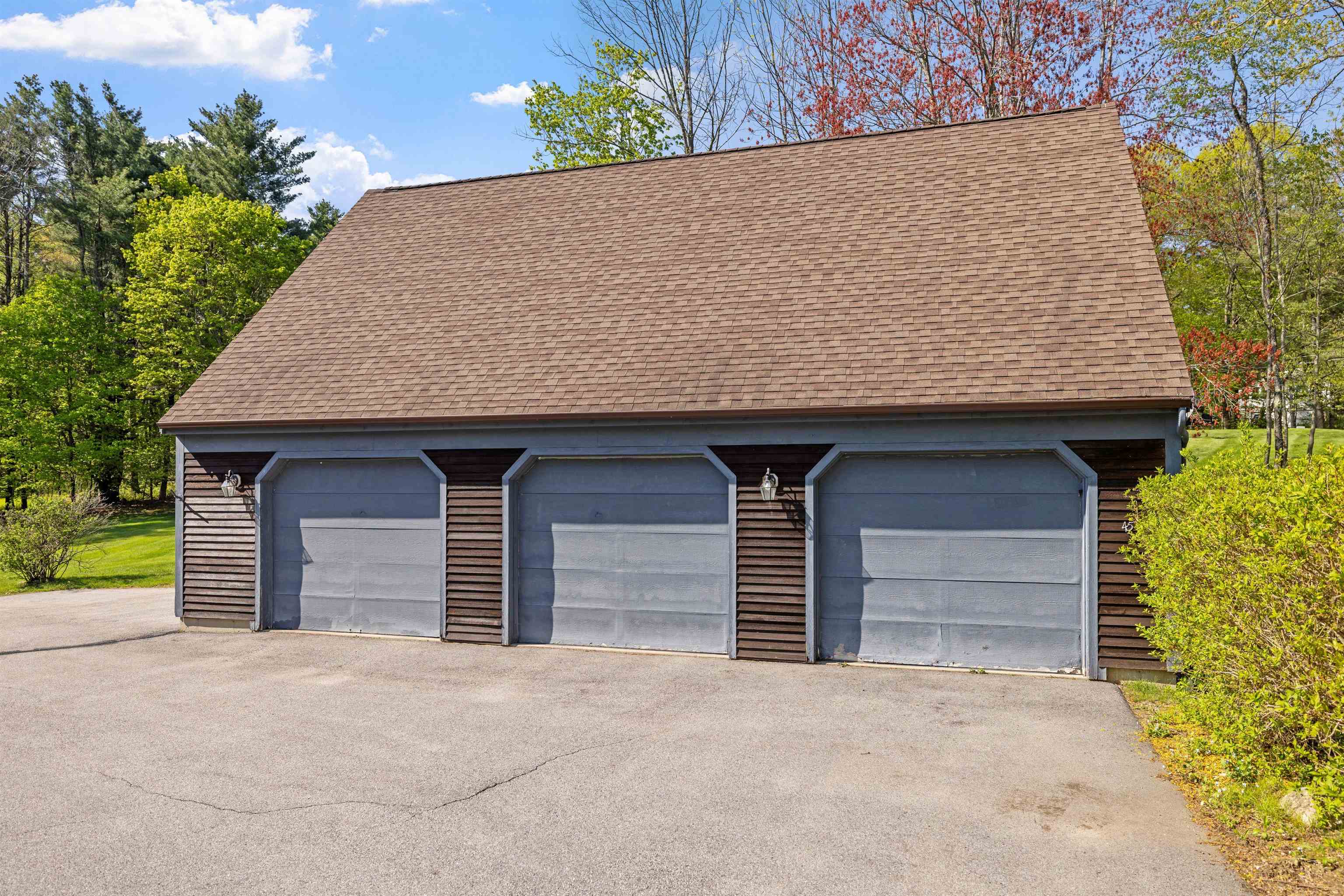 Northwood, New Hampshire 03261, United States, 3 Bedrooms Bedrooms, ,2 BathroomsBathrooms,Residential,Pending,130320