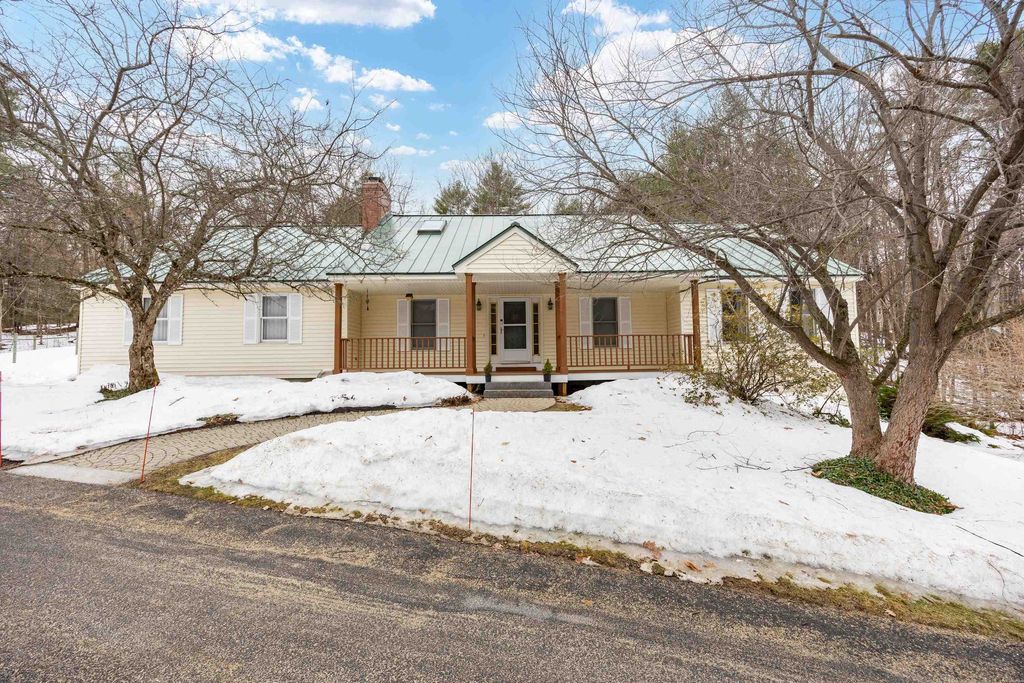 Photo of 17 Ches Mae Lane, Milford, NH 03055 (MLS # 5079841)