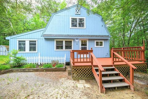 Photo of 19 Boulder Pass Pass, Hillsborough, NH 03244 (MLS # 5049128)