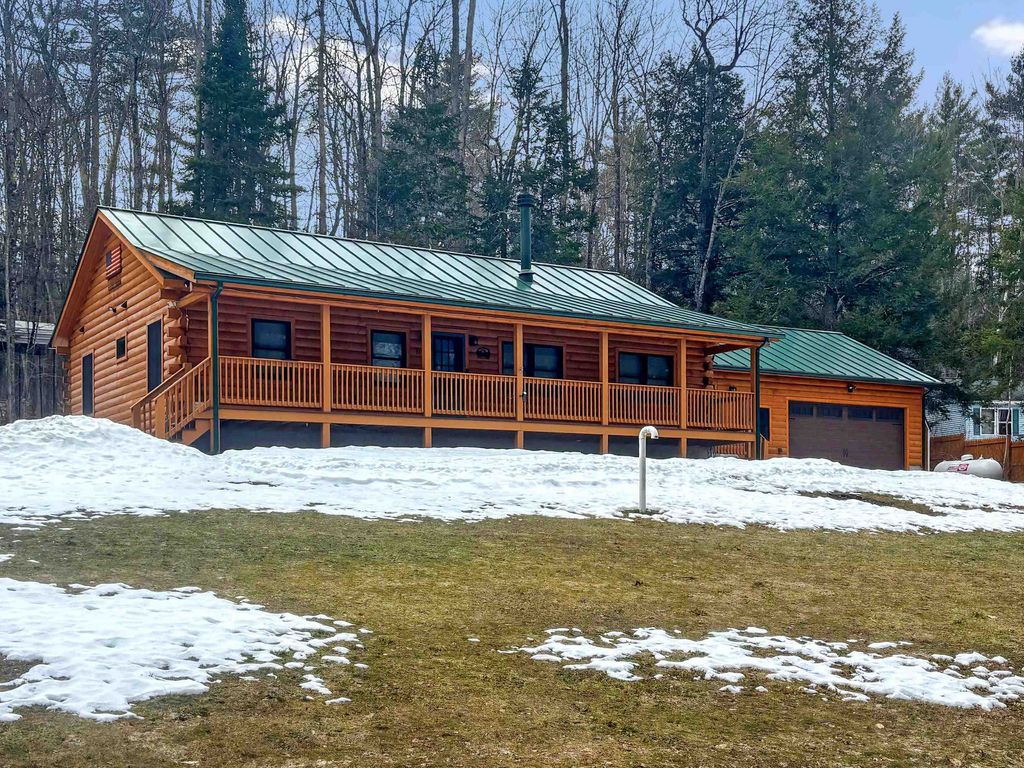 Photo of 11 Amherst Lane, Haverhill, NH 03785 (MLS # 5075135)