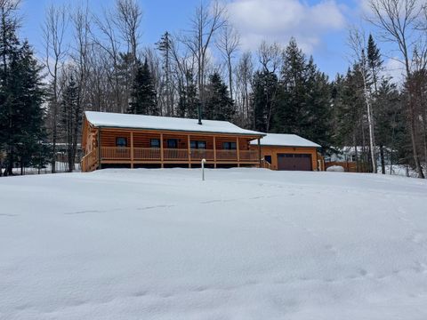 Photo of 11 Amherst Lane, Haverhill, NH 03785 (MLS # 5075135)