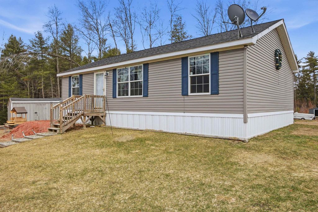 Photo of 525 Sand Road, Haverhill, NH 03774 (MLS # 5080273)