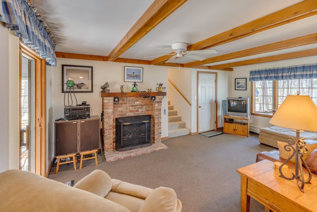 Photo of 286 Dockham Shore Road, Gilford, NH 03249 (MLS # 5084949)