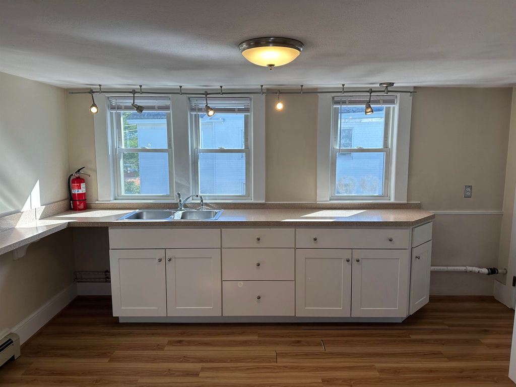 Photo of 17 Hanover Street, Concord, NH 03301 (MLS # 5067605)