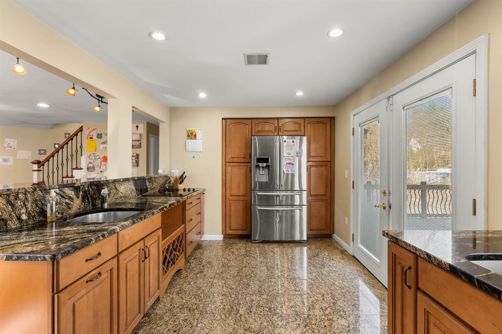 Photo of 366 Arah Street, Manchester, NH 03104 (MLS # 5083802)