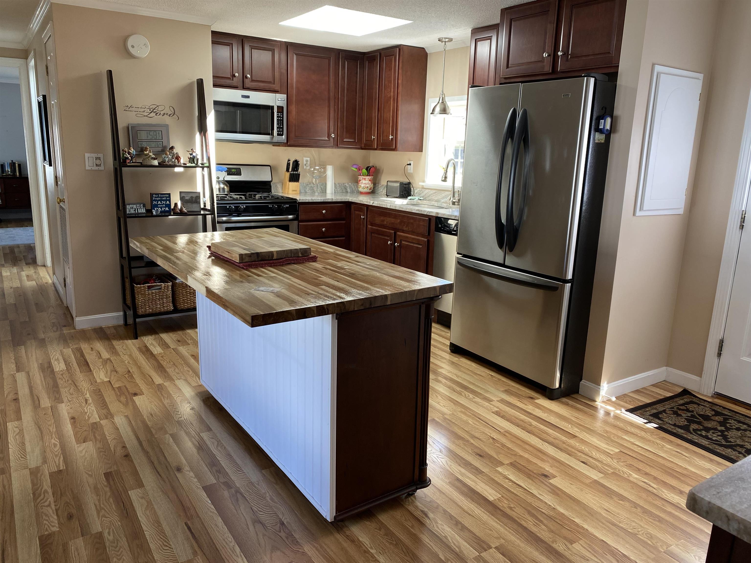 104 WHIPPOORWILL Street