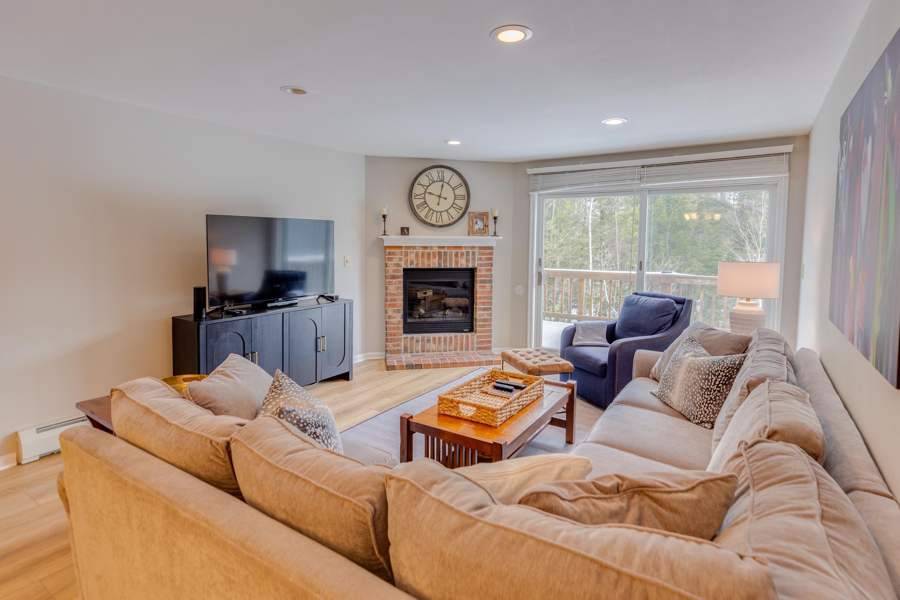 5 White Oak Lane Unit 8