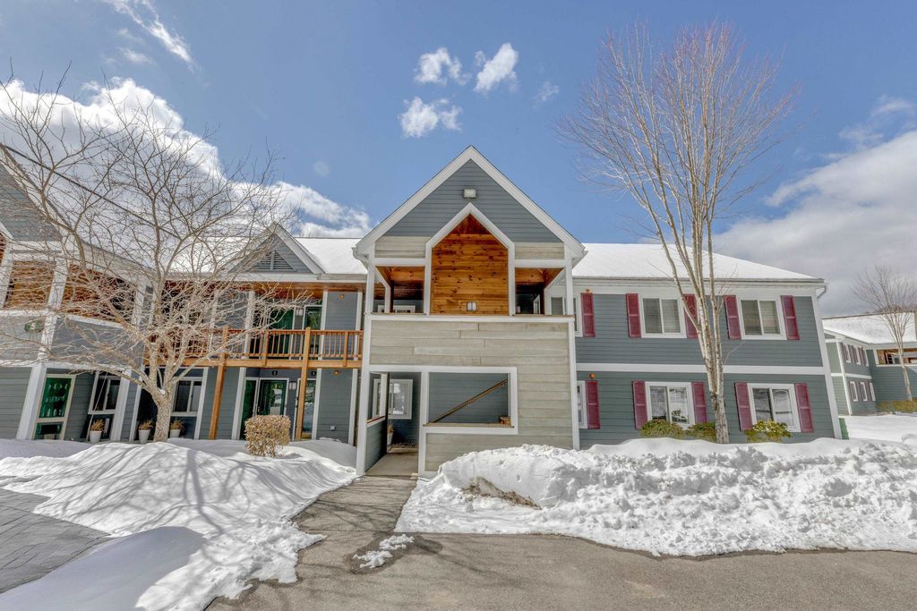 Photo of 5 White Oak Lane #Unit 8, Lincoln, NH 03251 (MLS # 5081051)