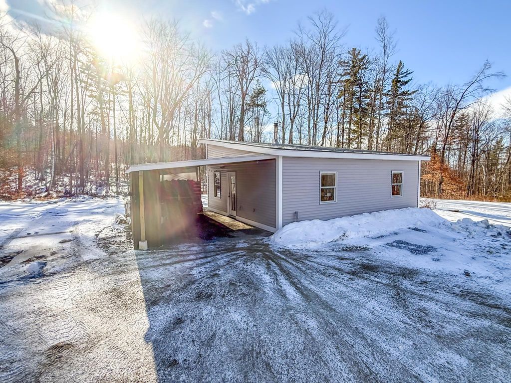 Photo of 28 Upper Stonehouse Mountain Road, Orford, NH 03777 (MLS # 5074525)