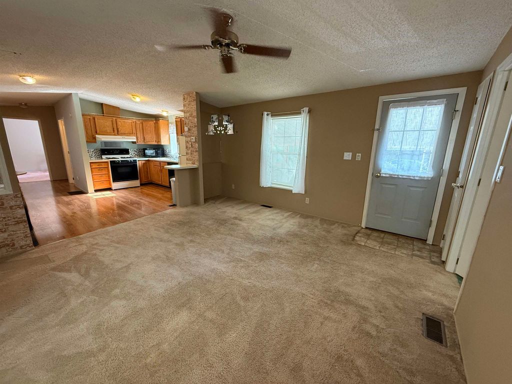 Photo of 101 Robinhood Drive, Exeter, NH 03833 (MLS # 5056072)