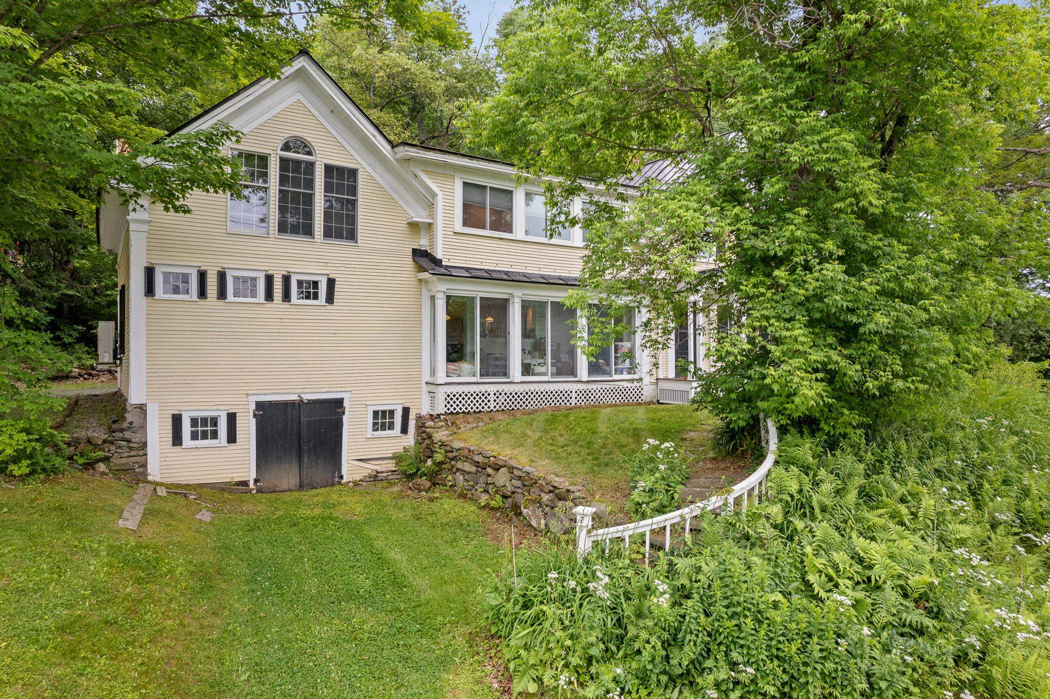 7 Slayton Terrace