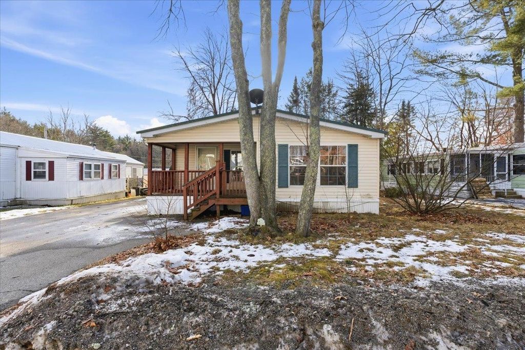 Photo of 801 Nottingham Drive, Exeter, NH 03833 (MLS # 5073975)