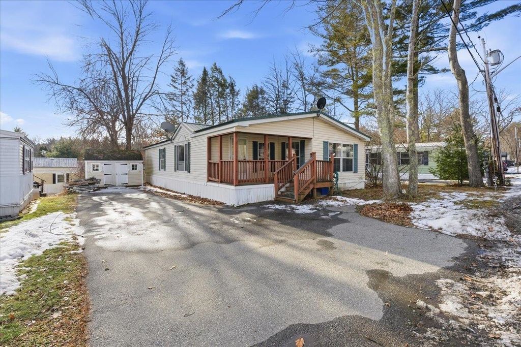 Photo of 801 Nottingham Drive, Exeter, NH 03833 (MLS # 5073975)