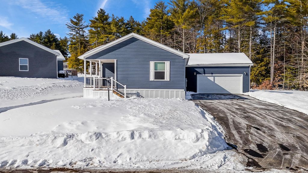 Photo of 79 Diamondback Drive, Rochester, NH 03867 (MLS # 5075659)