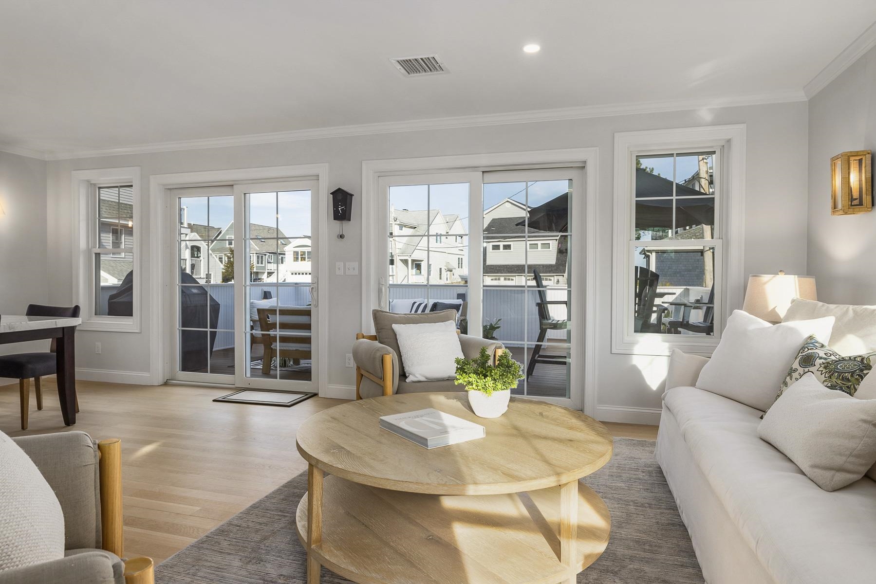 Hampton, New Hampshire 03842, United States, 4 Bedrooms Bedrooms, ,3 BathroomsBathrooms,Residential,Active,110217