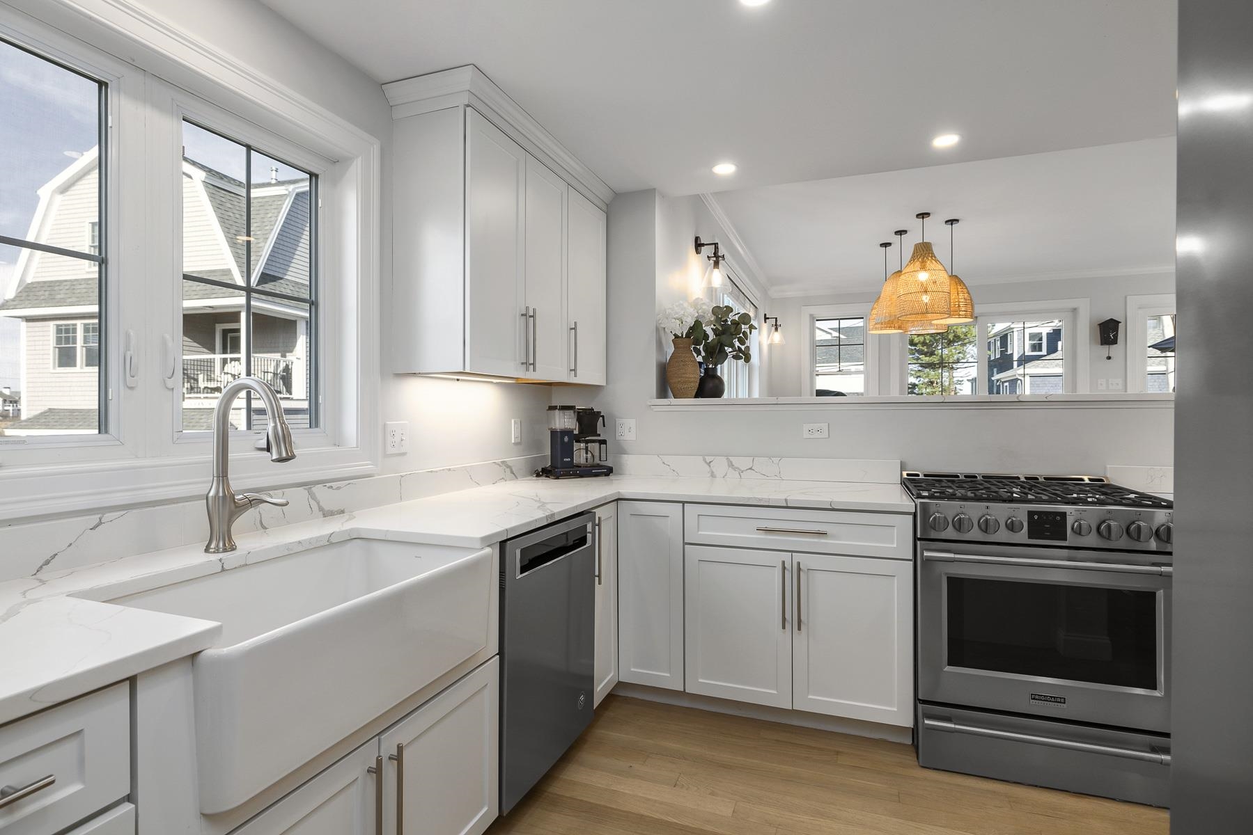 Hampton, New Hampshire 03842, United States, 4 Bedrooms Bedrooms, ,3 BathroomsBathrooms,Residential,Active,110217